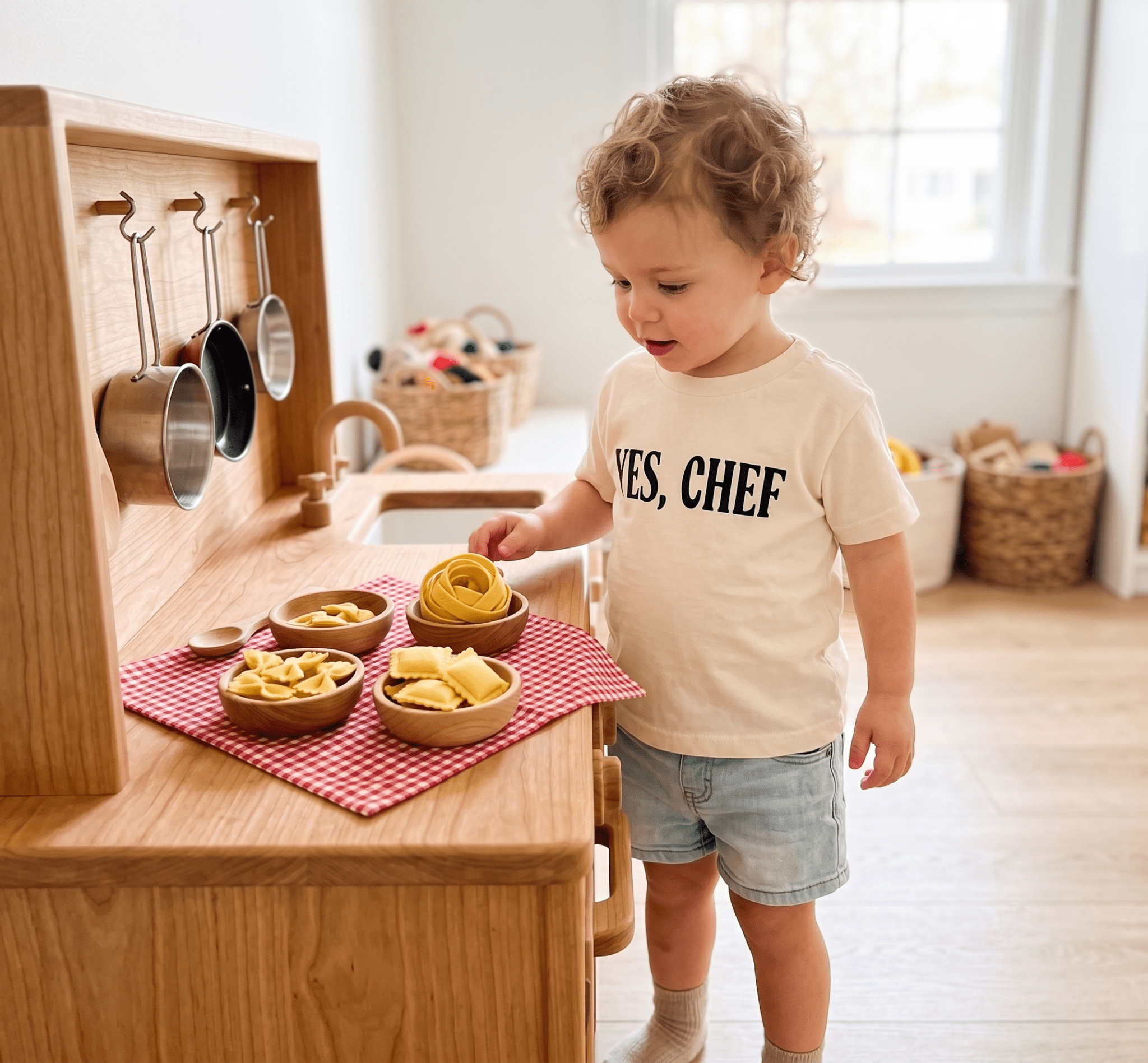 How to Set Up a Pretend Italian Trattoria in Your Living Room